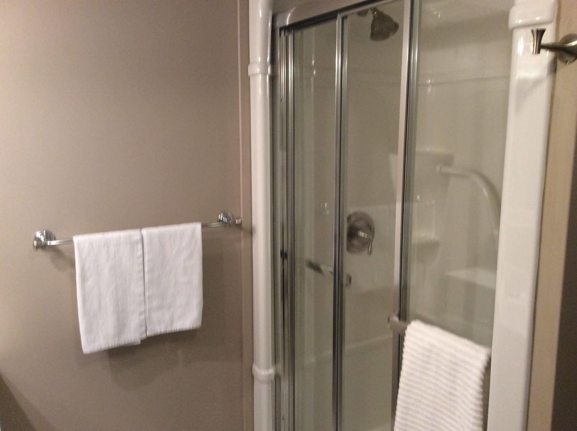 N' This On The Bay -Vacation Suite ويارتون المظهر الخارجي الصورة